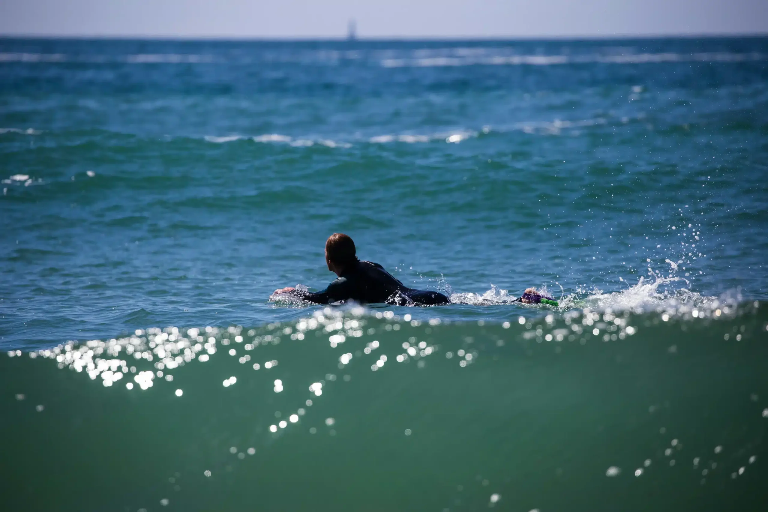 fabrice nerfin surf activite quiberon scaled 1 scaled